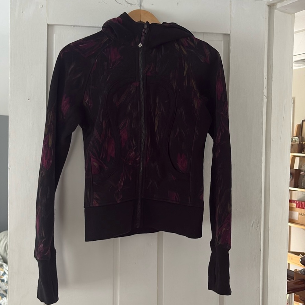 Lululemon Scuba Hoodie Midnight Iris Floral Print - heavyweight sweatshirt